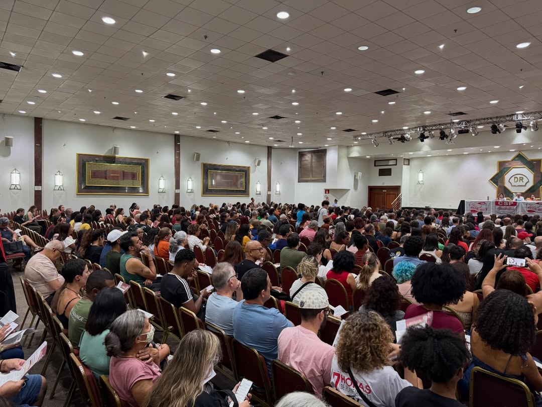 Greve na educação em BH: parece que Damião está dormindo tranquilo