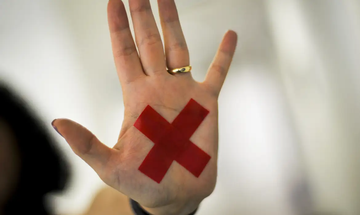 Quando a cultura mata: por quê o Brasil ainda falha em proteger suas mulheres?