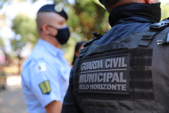 Após lei alvo de críticas, prefeitura de BH proíbe apreensão de bens de pessoas em situação de rua